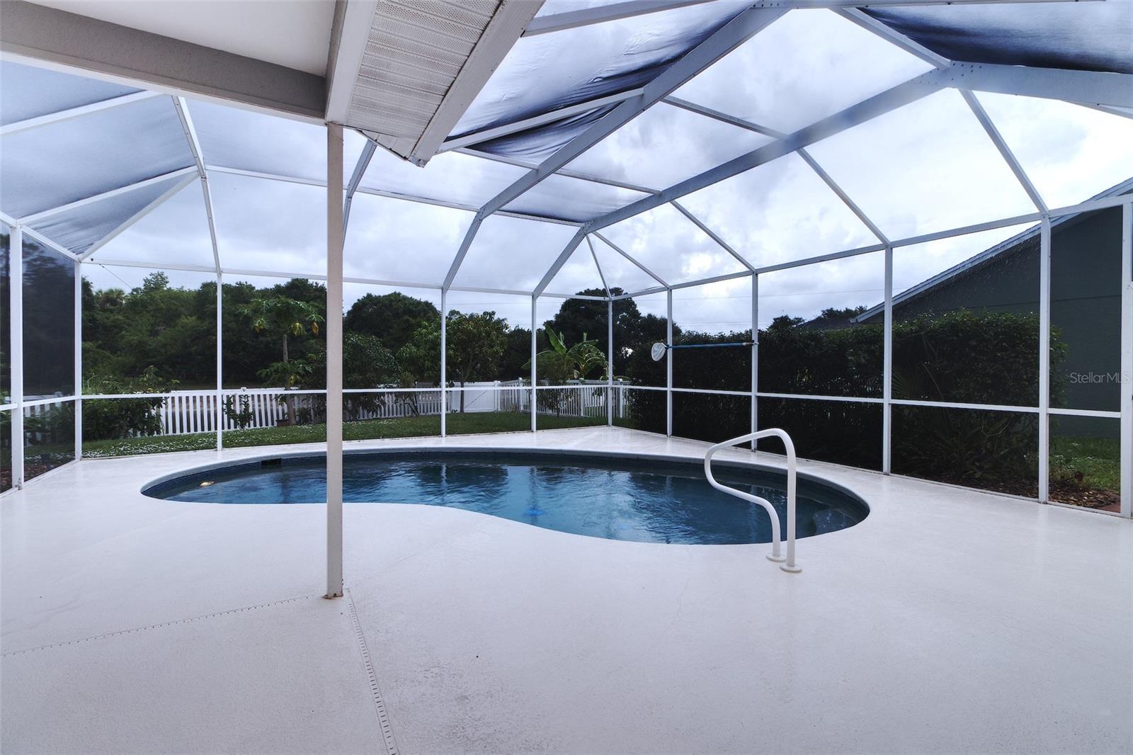 6734 60TH STREET CIR E