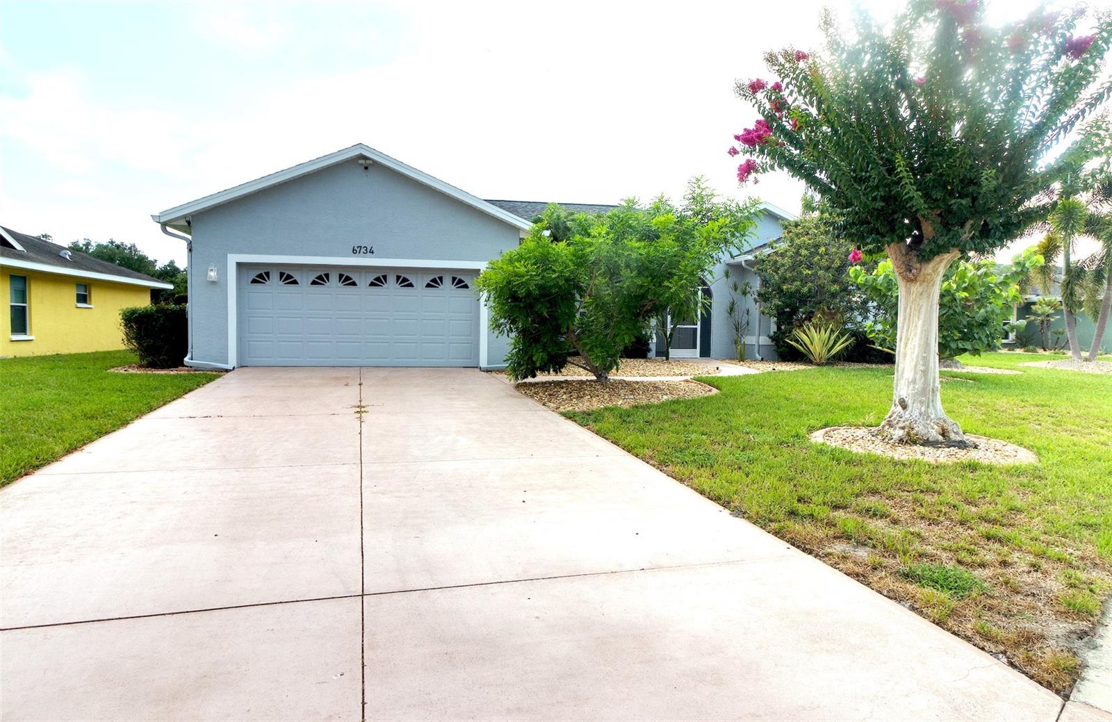 6734 60TH STREET CIR E