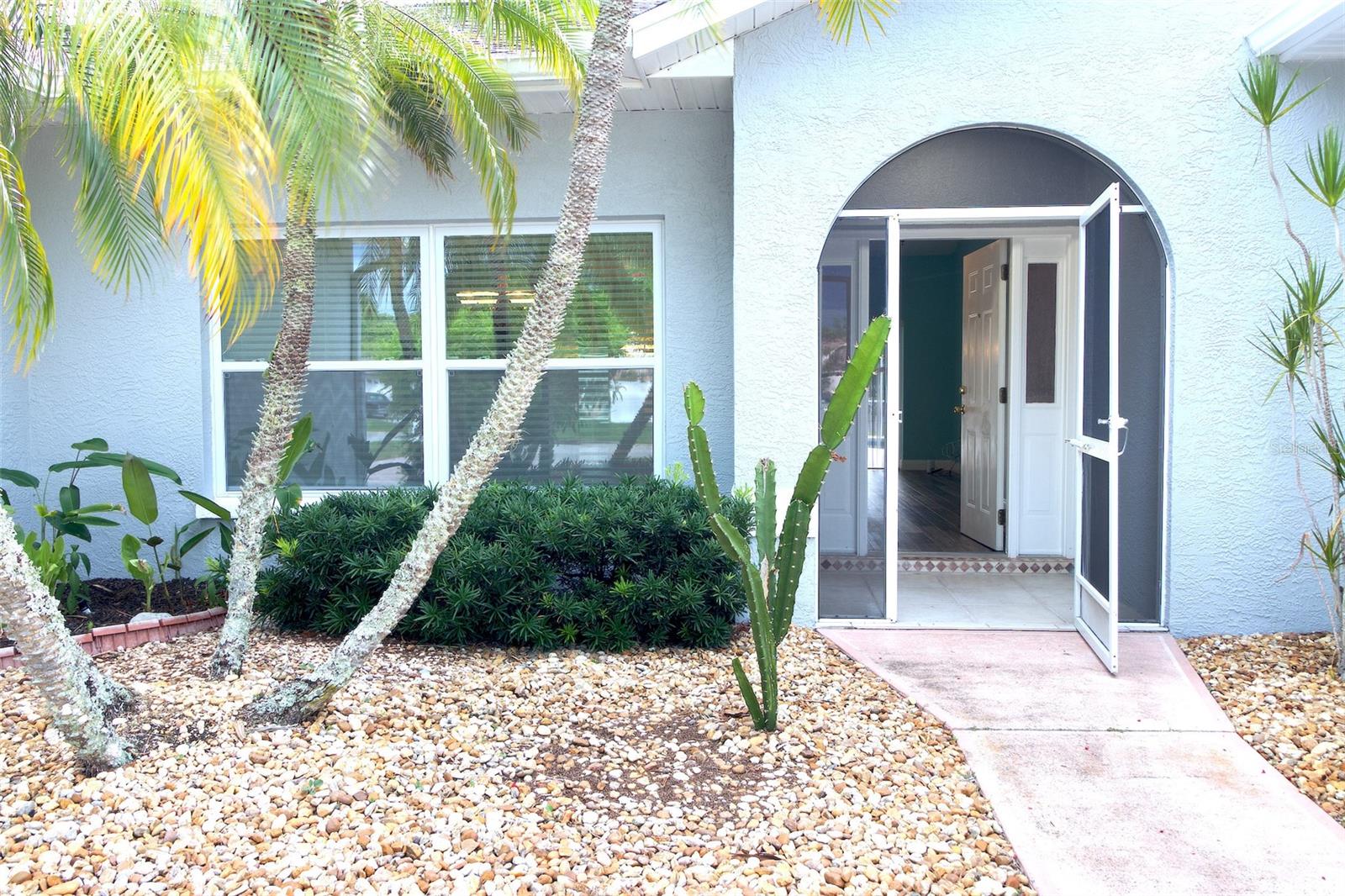 6734 60TH STREET CIR E