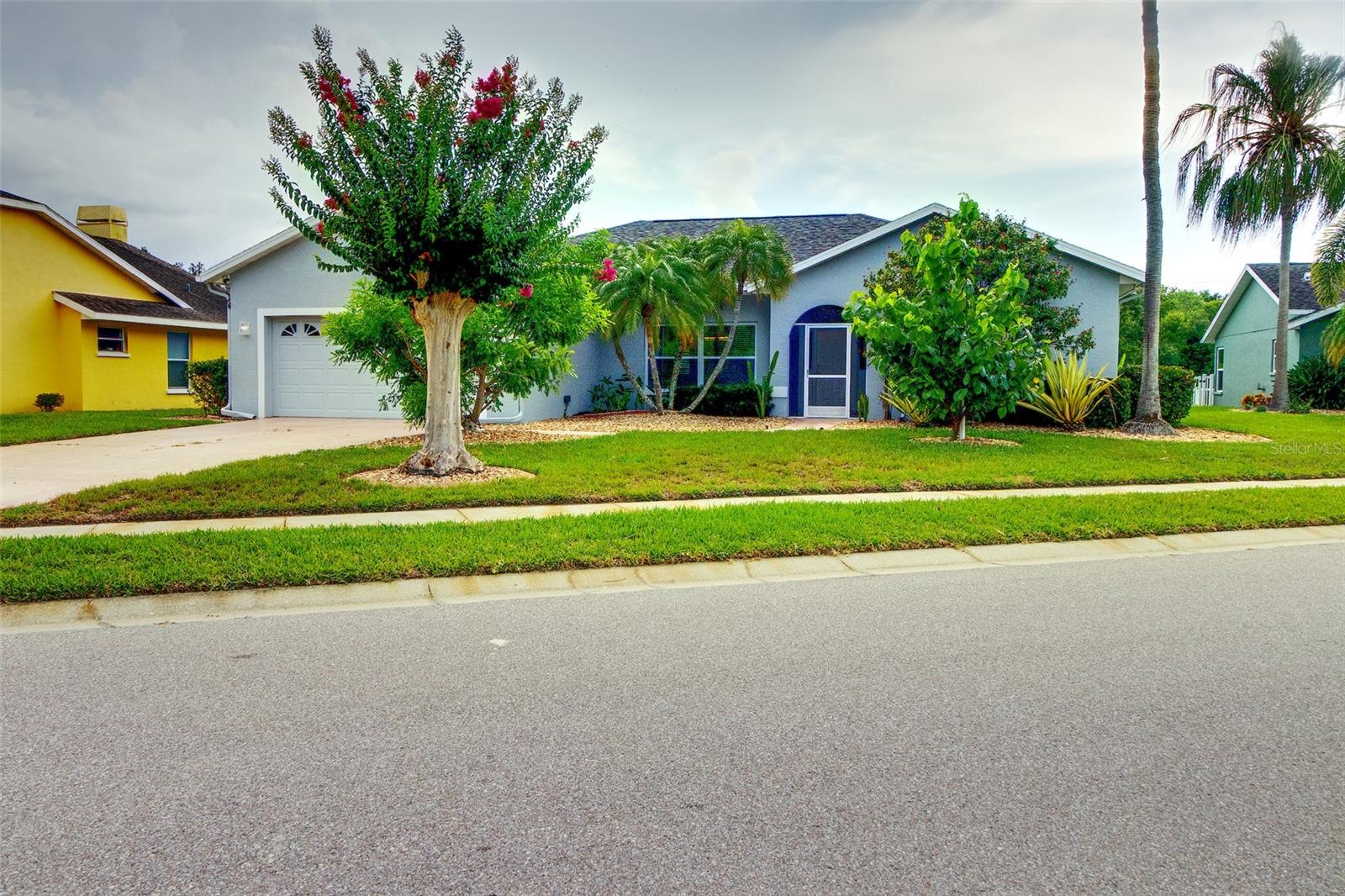 6734 60TH STREET CIR E