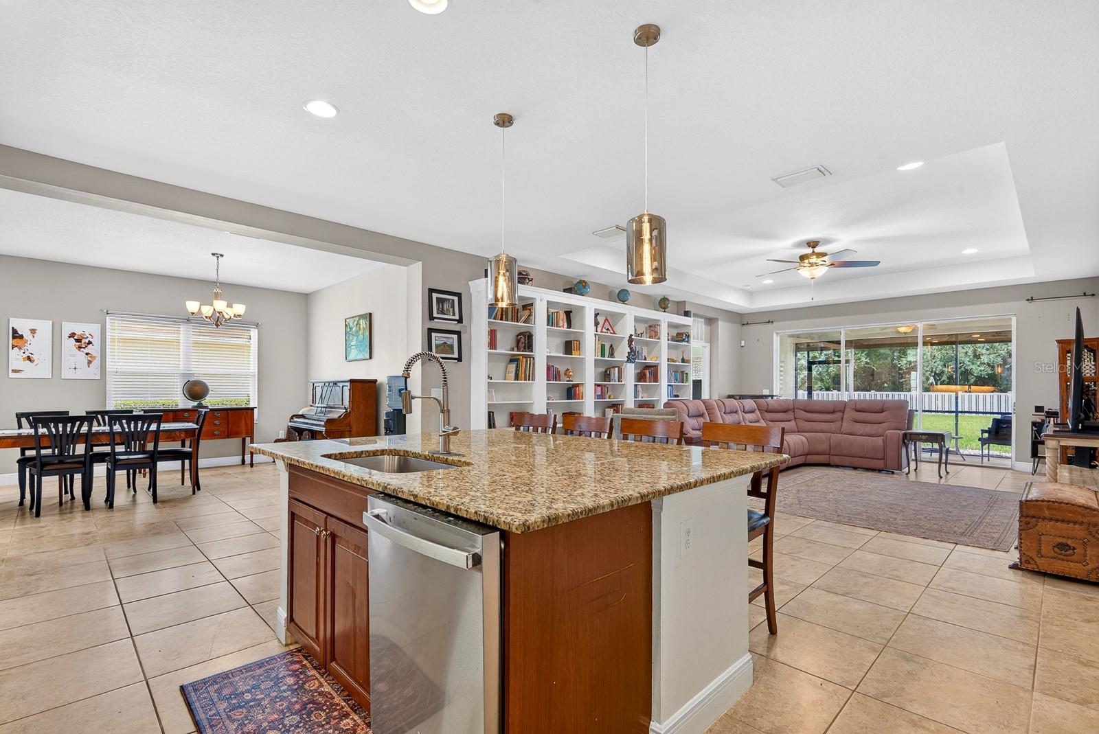 1416 HICKORY VIEW CIR