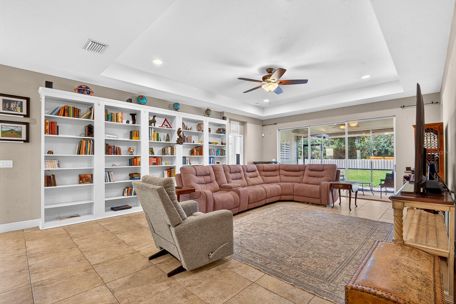 1416 HICKORY VIEW CIR