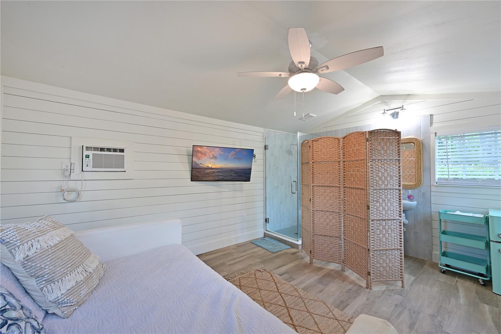 1318 6TH ST W
