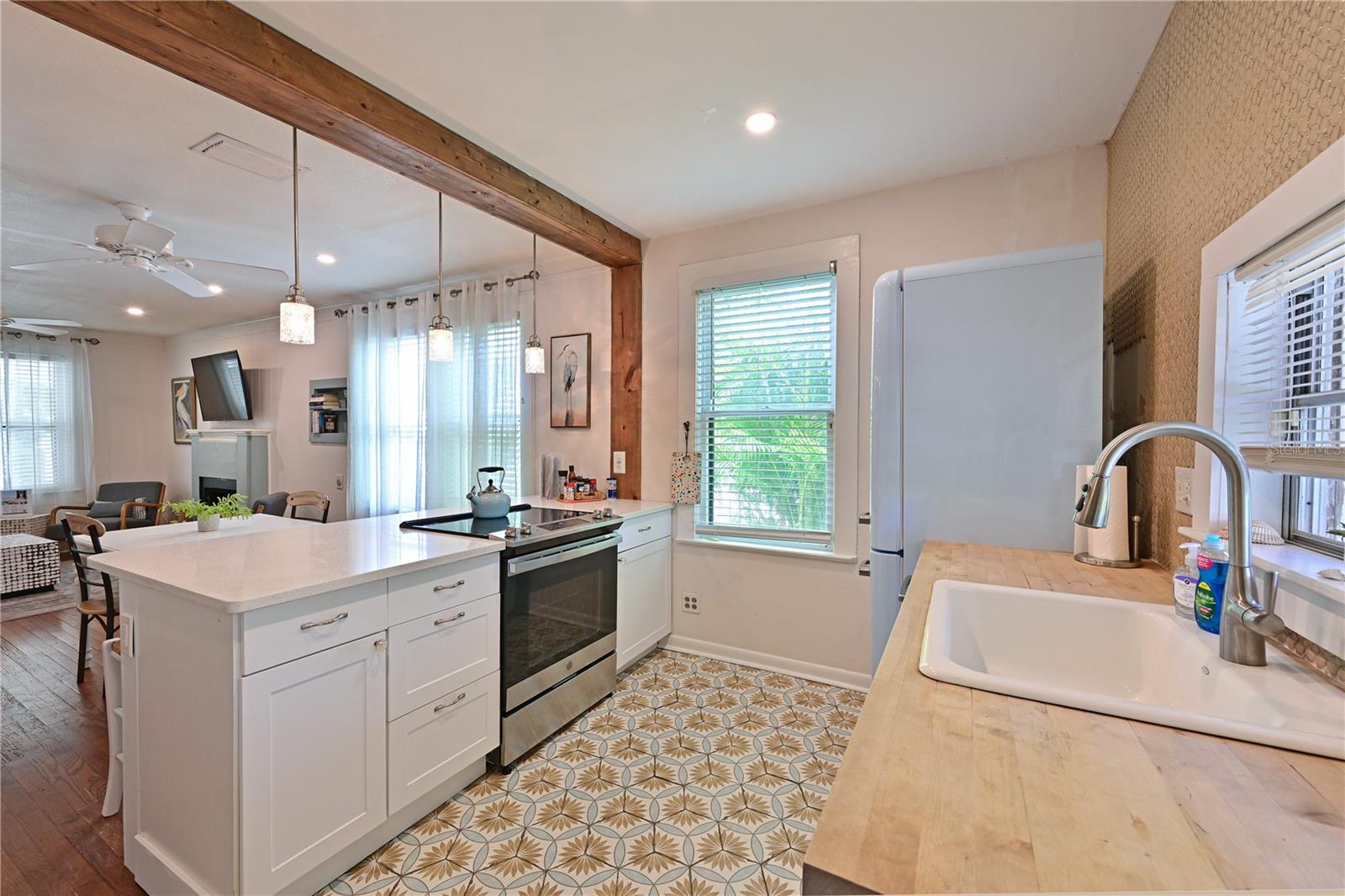 1318 6TH ST W