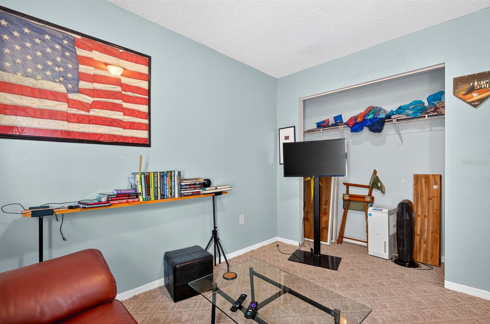 5610 33RD LN E