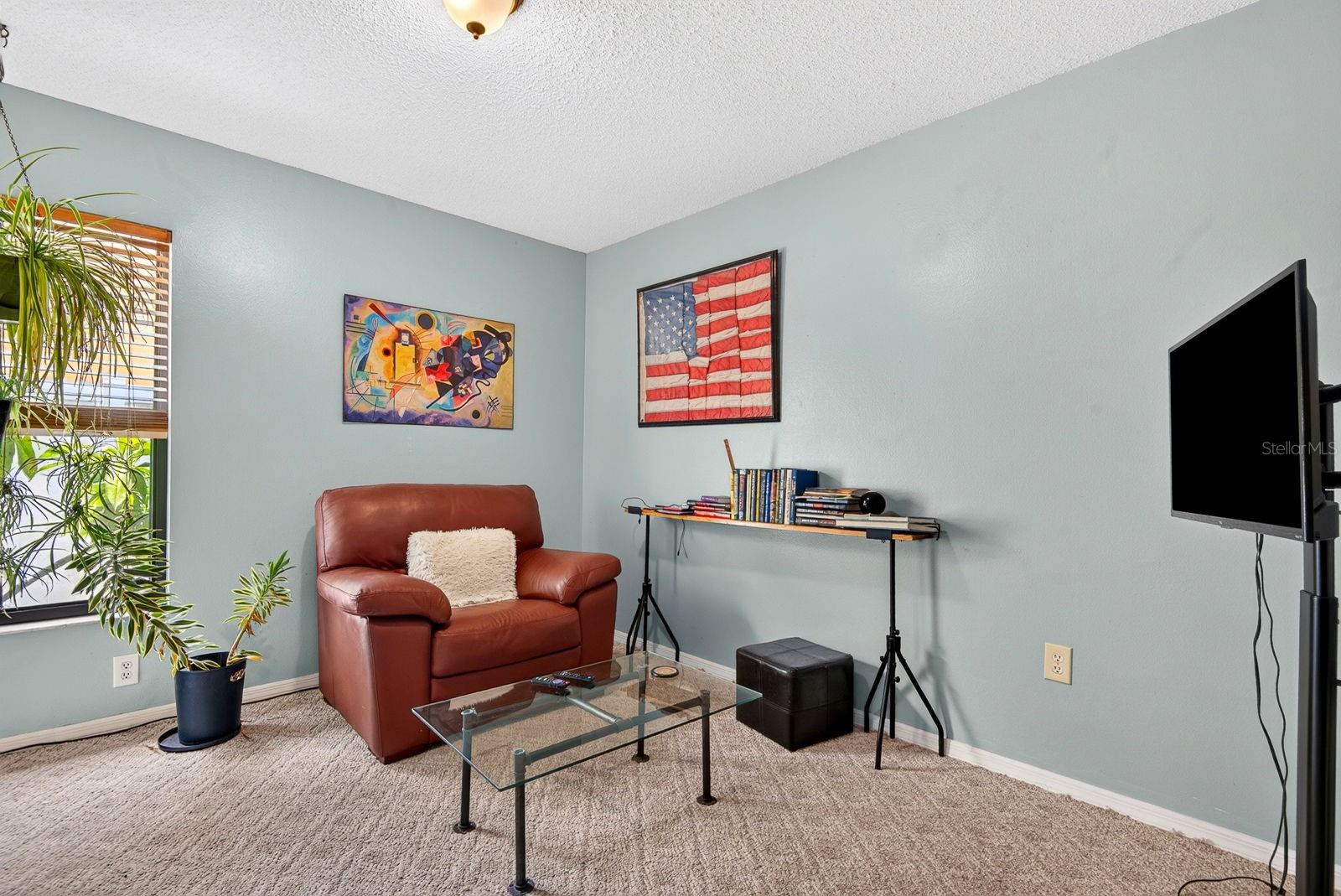 5610 33RD LN E