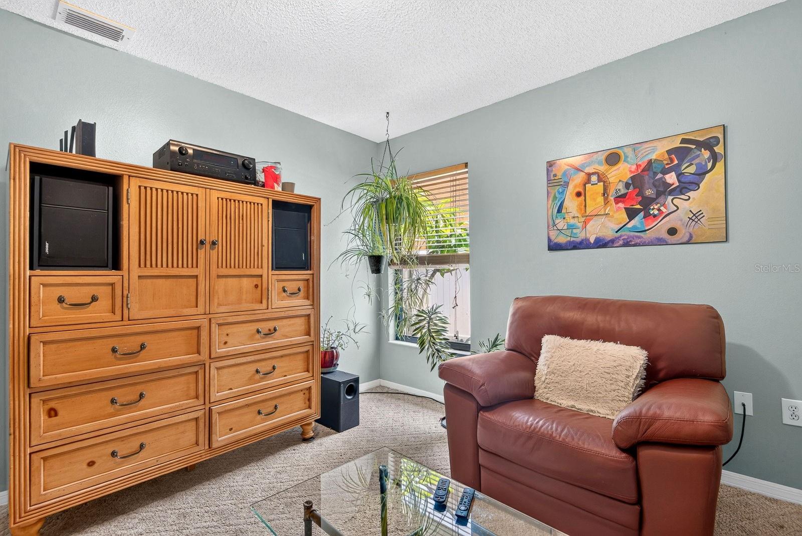 5610 33RD LN E