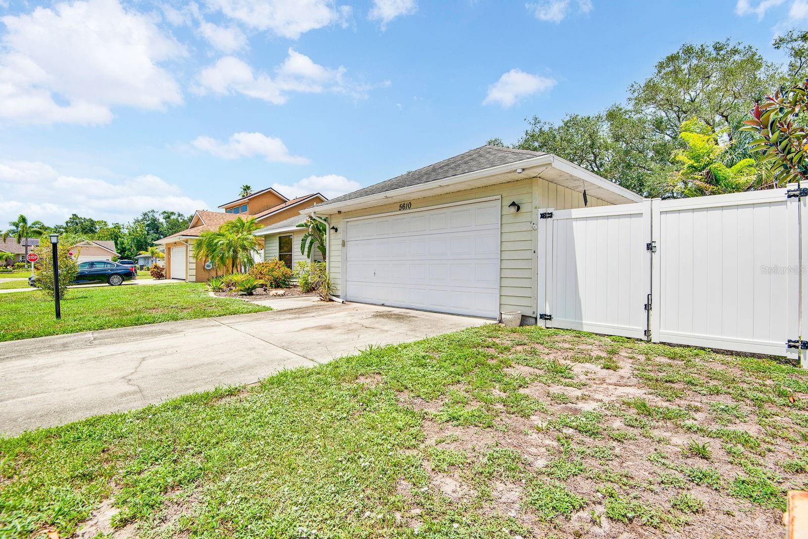 5610 33RD LN E