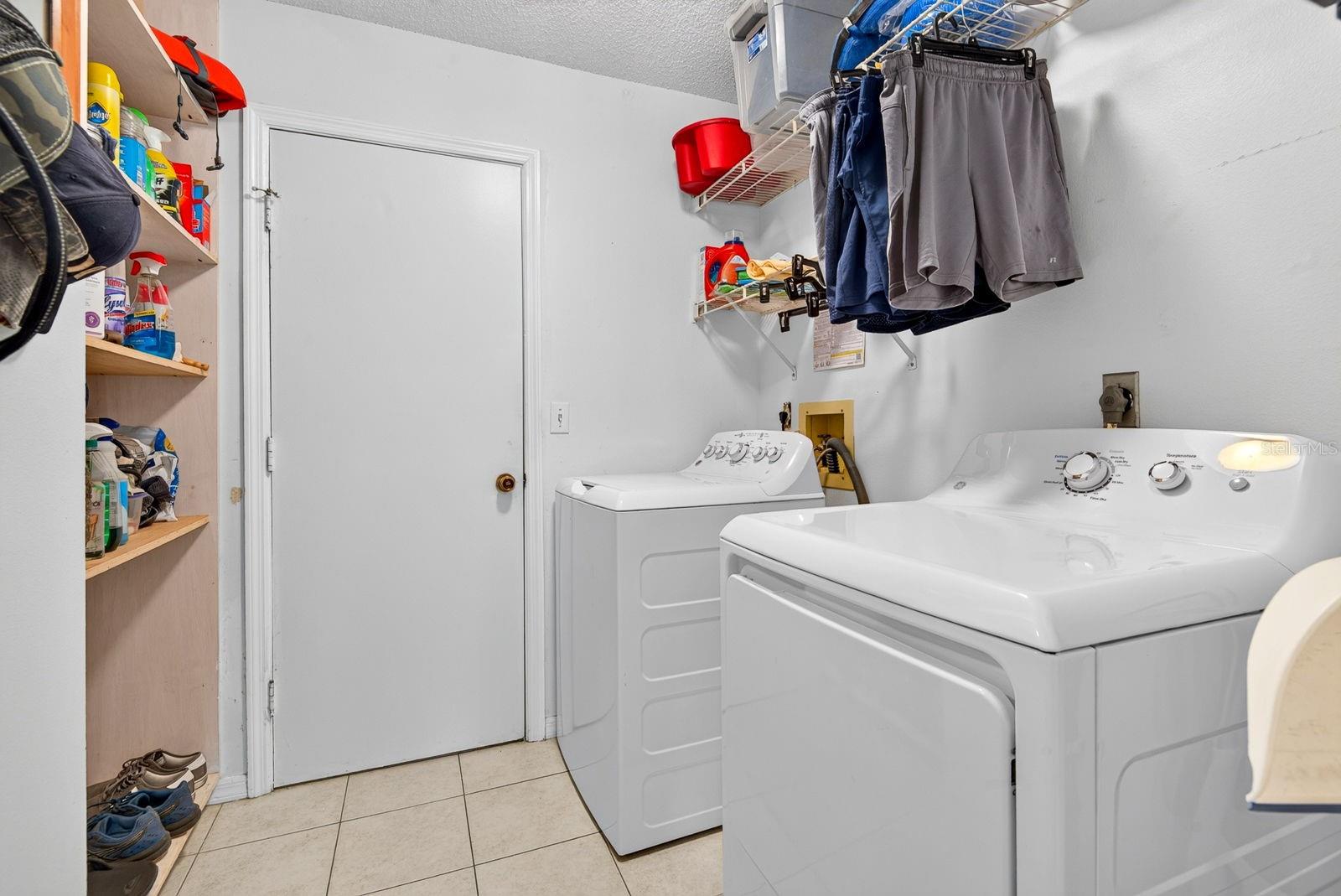 5610 33RD LN E