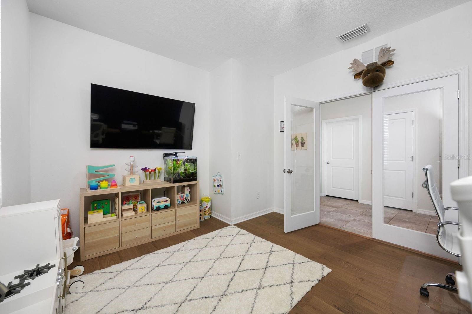 6549 DEVESTA LOOP