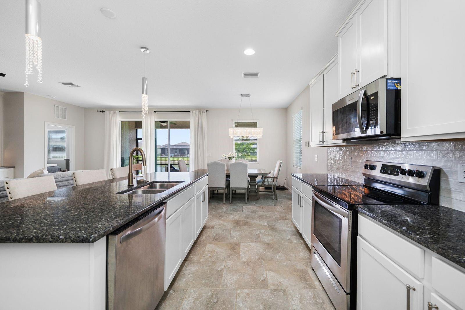 6549 DEVESTA LOOP