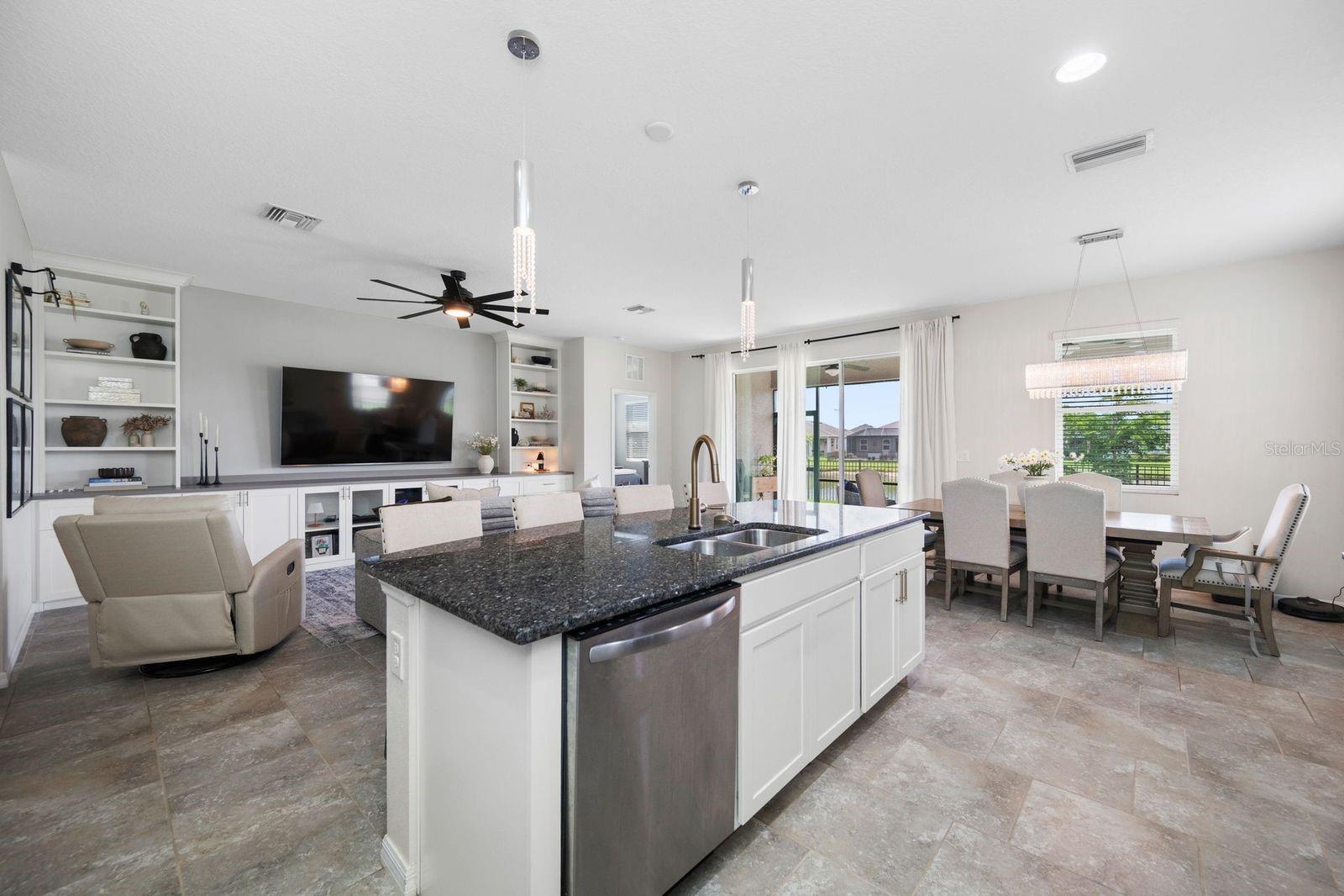 6549 DEVESTA LOOP