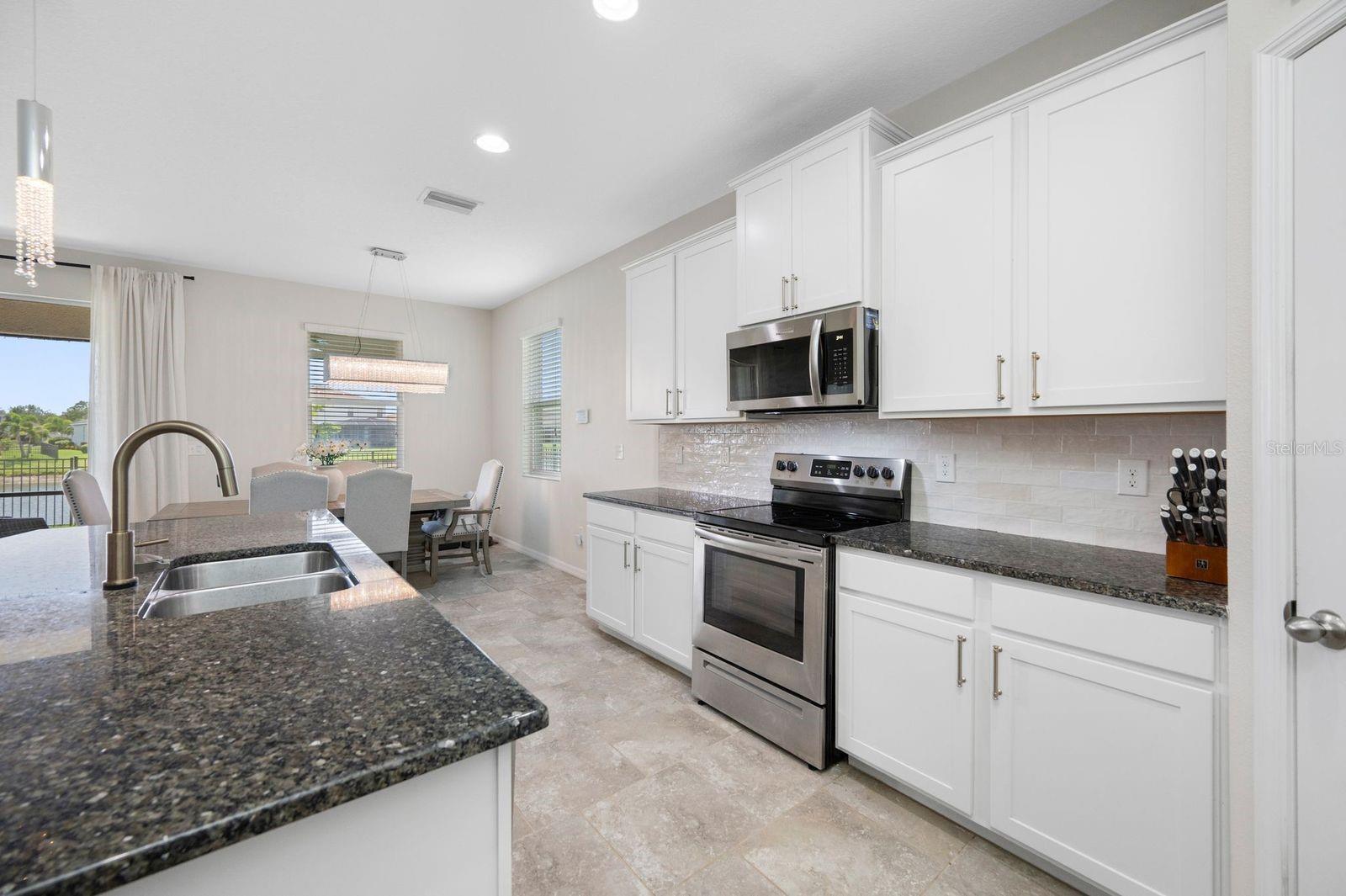 6549 DEVESTA LOOP