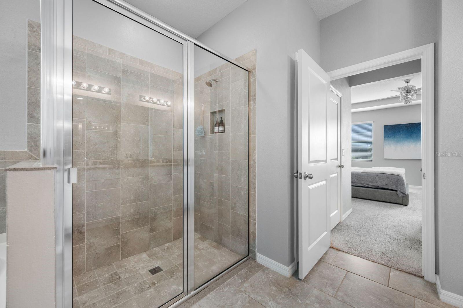 6549 DEVESTA LOOP