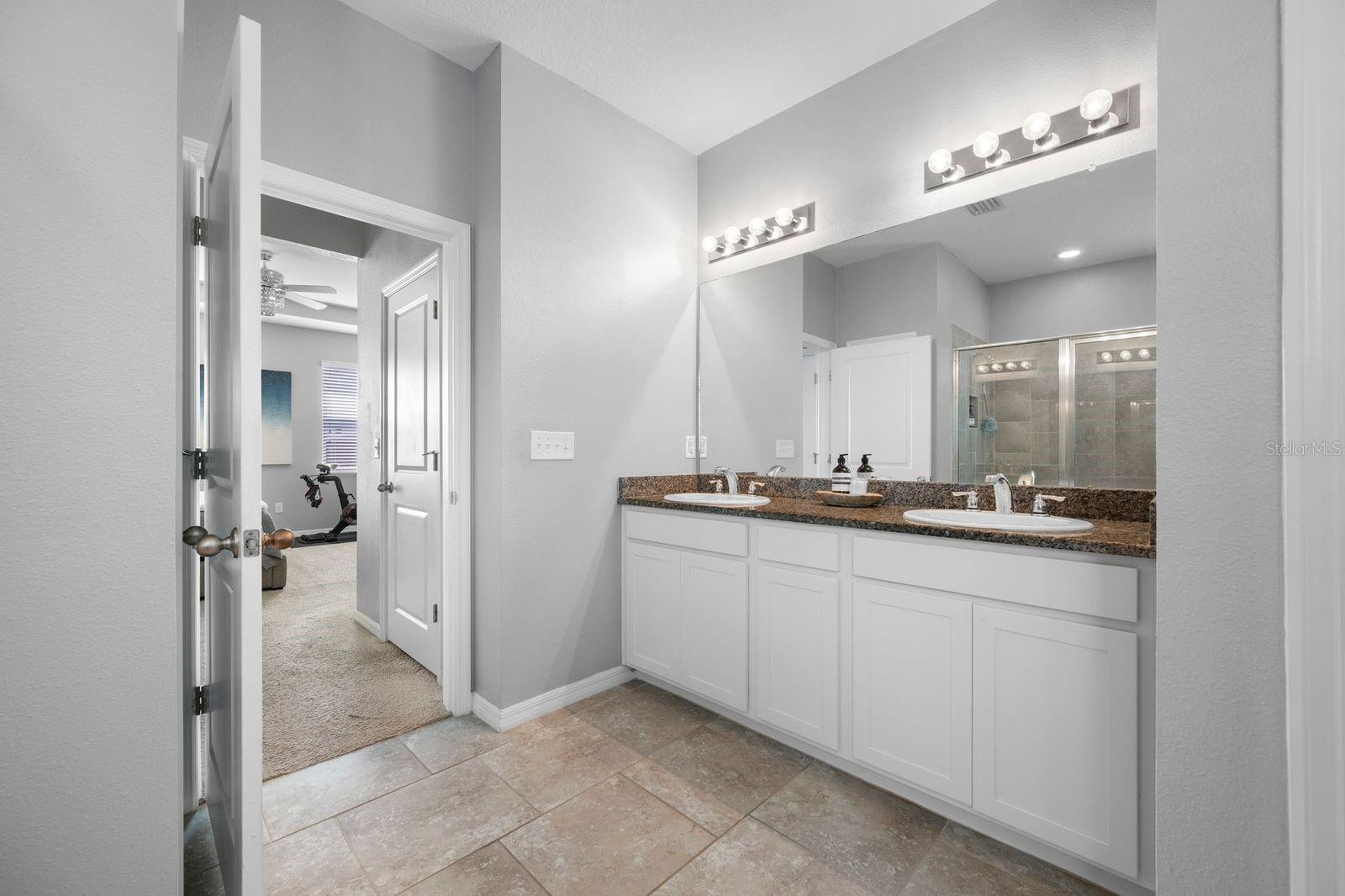 6549 DEVESTA LOOP