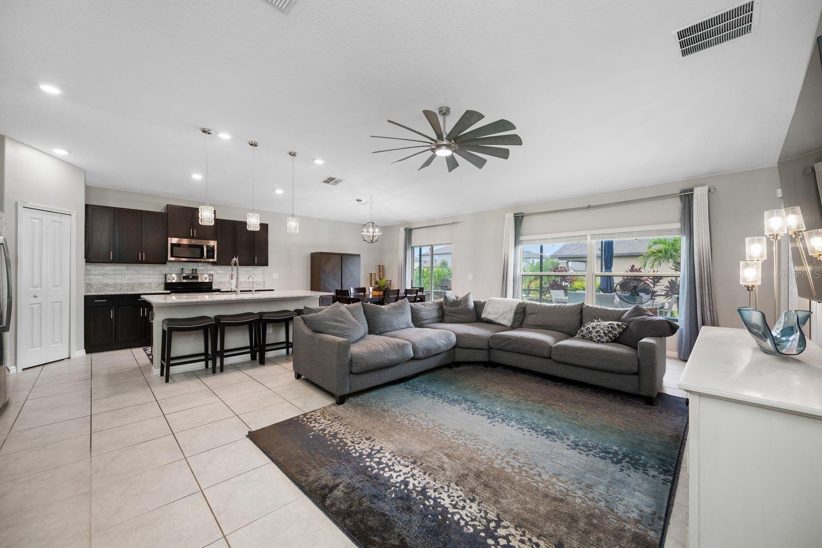 6022 TREMEZA PL