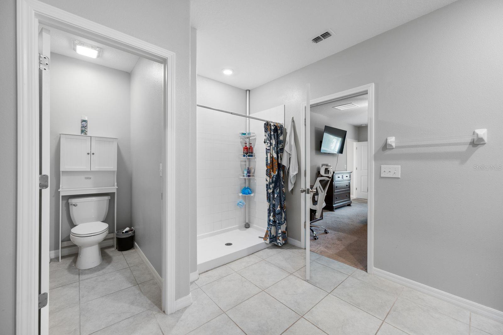6022 TREMEZA PL