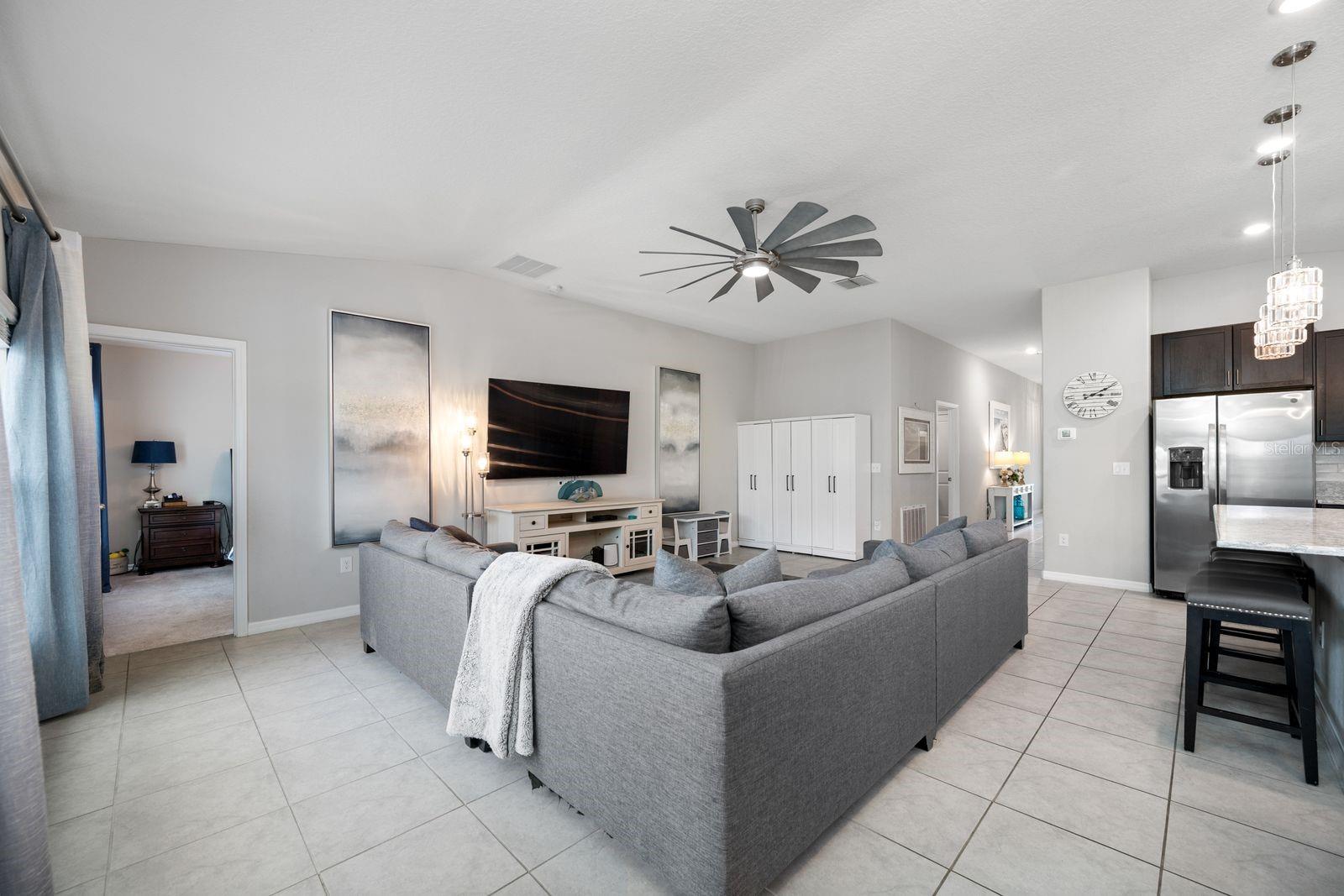 6022 TREMEZA PL