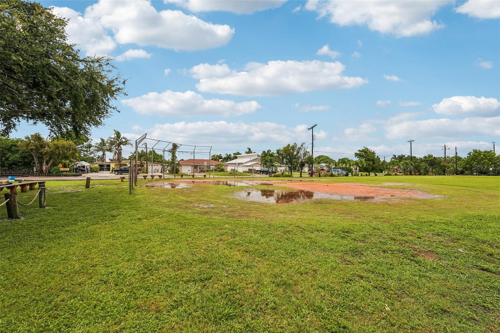 2406 FLORIDA BLVD
