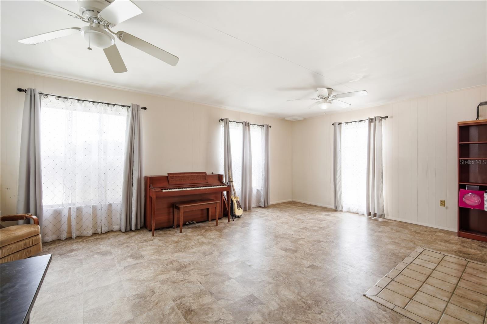 3606 31ST AVE W