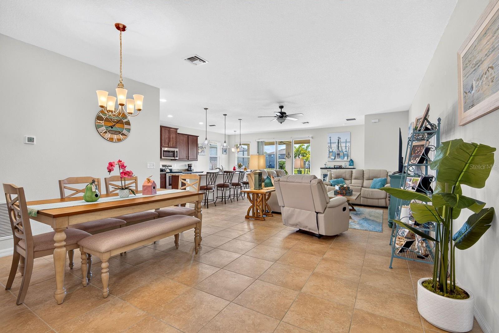 6435 DEVESTA LOOP