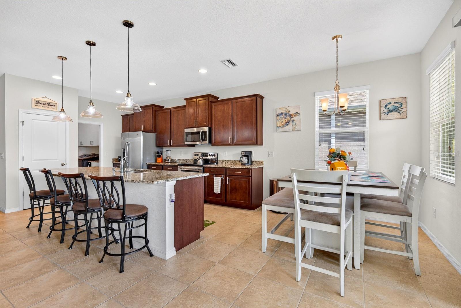 6435 DEVESTA LOOP