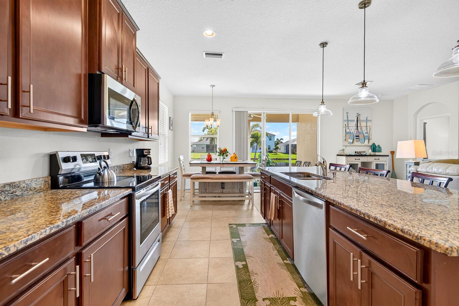 6435 DEVESTA LOOP