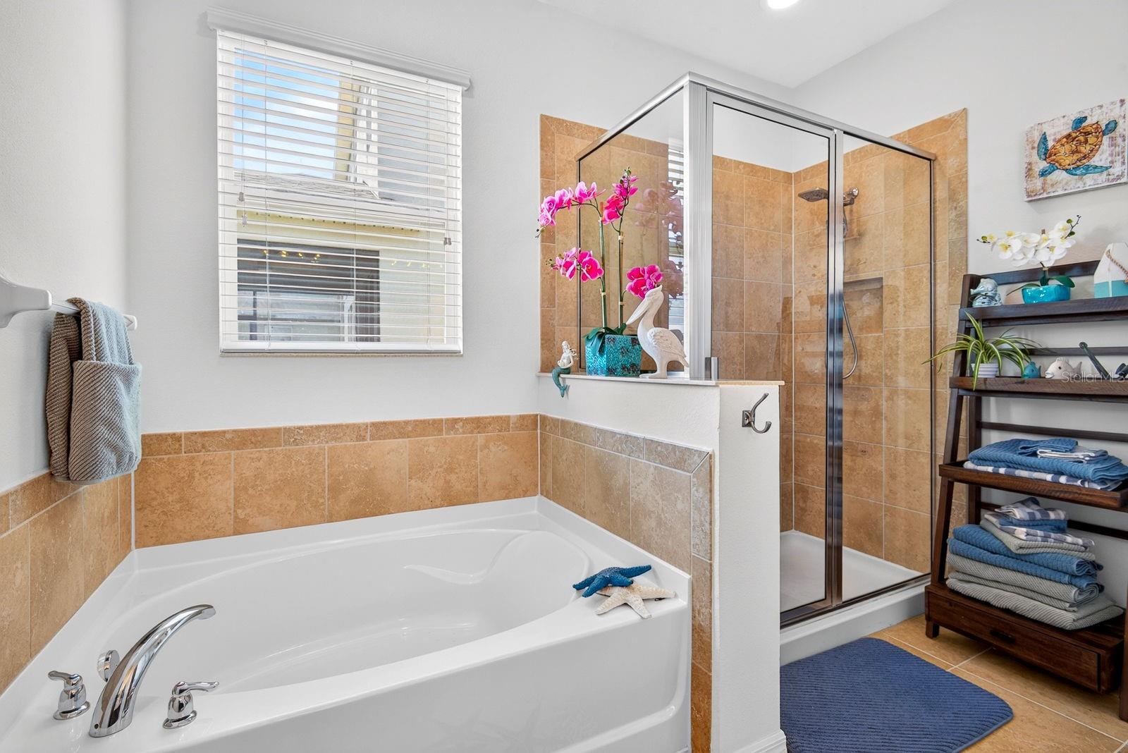 6435 DEVESTA LOOP