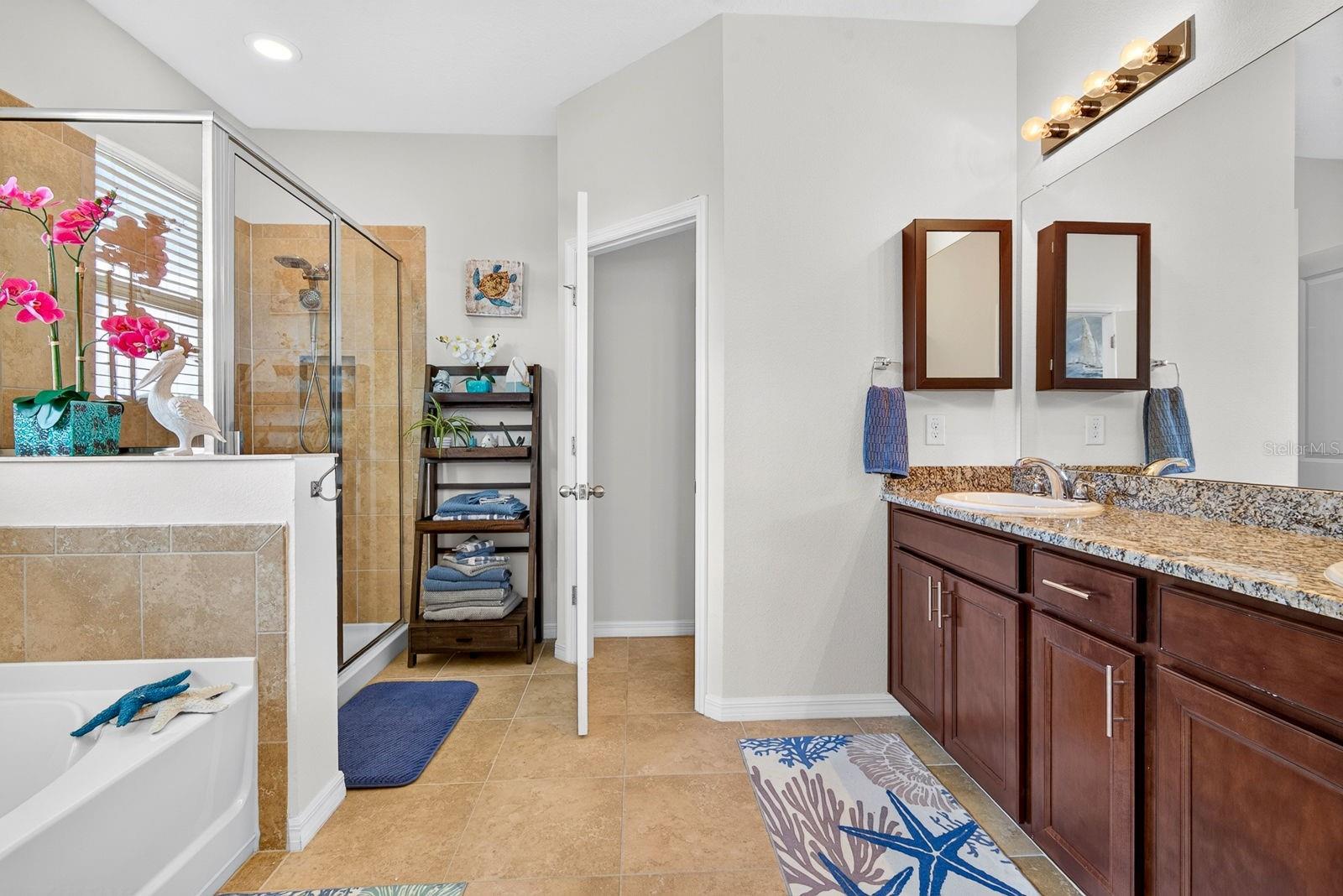 6435 DEVESTA LOOP