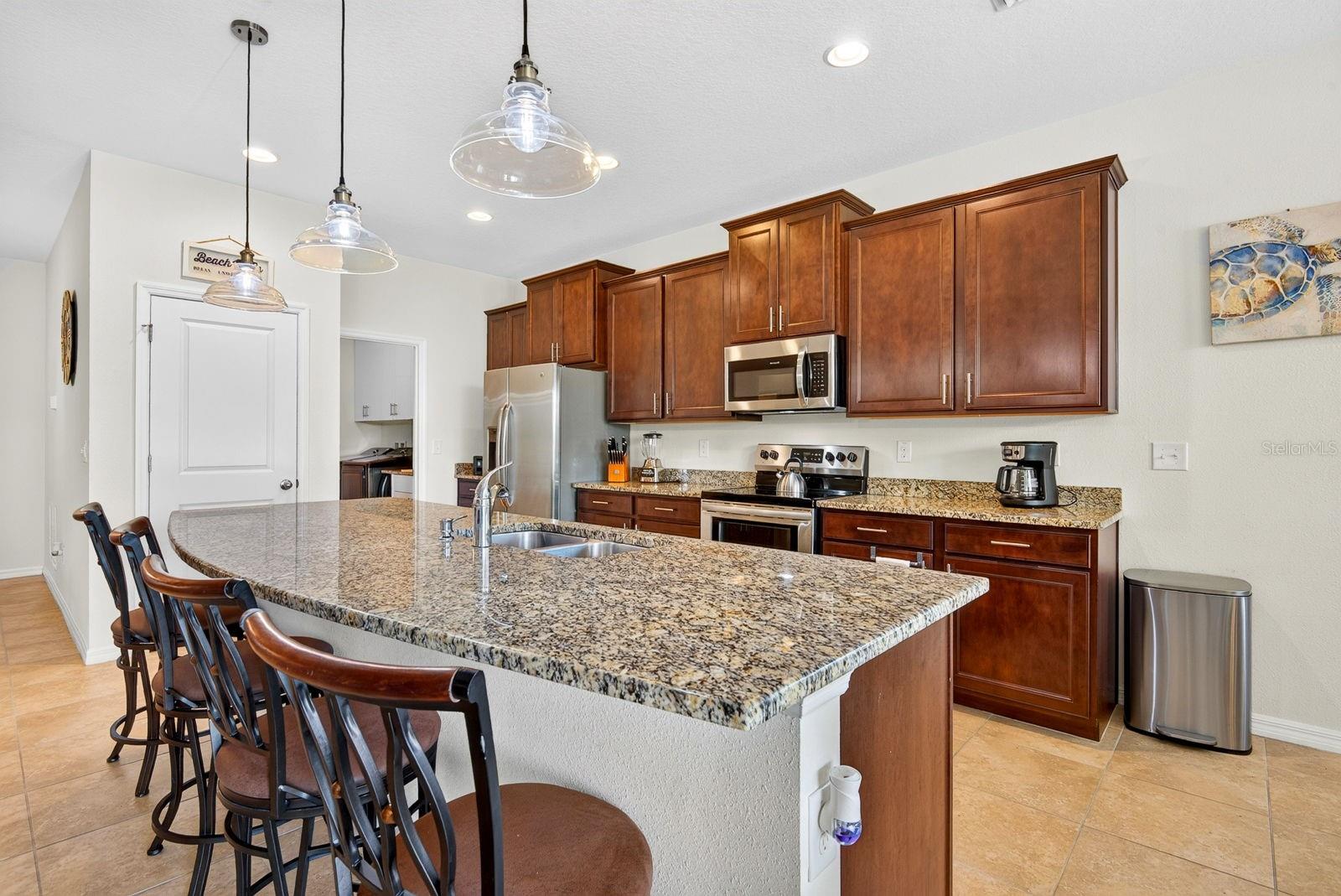 6435 DEVESTA LOOP