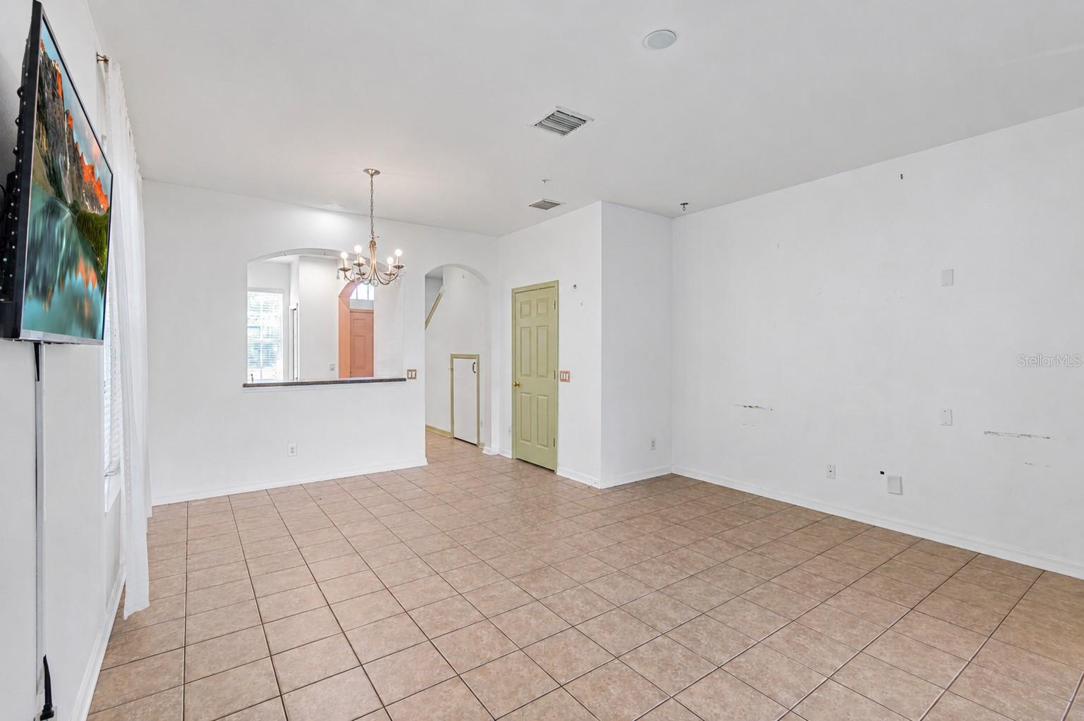 1170 GRANTHAM DR
