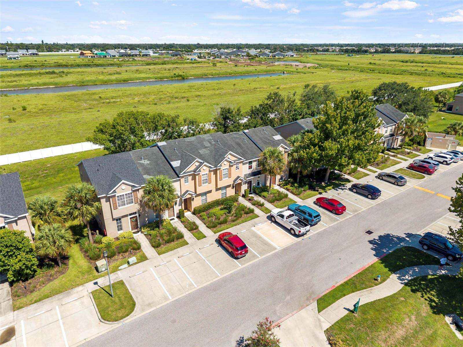 1170 GRANTHAM DR