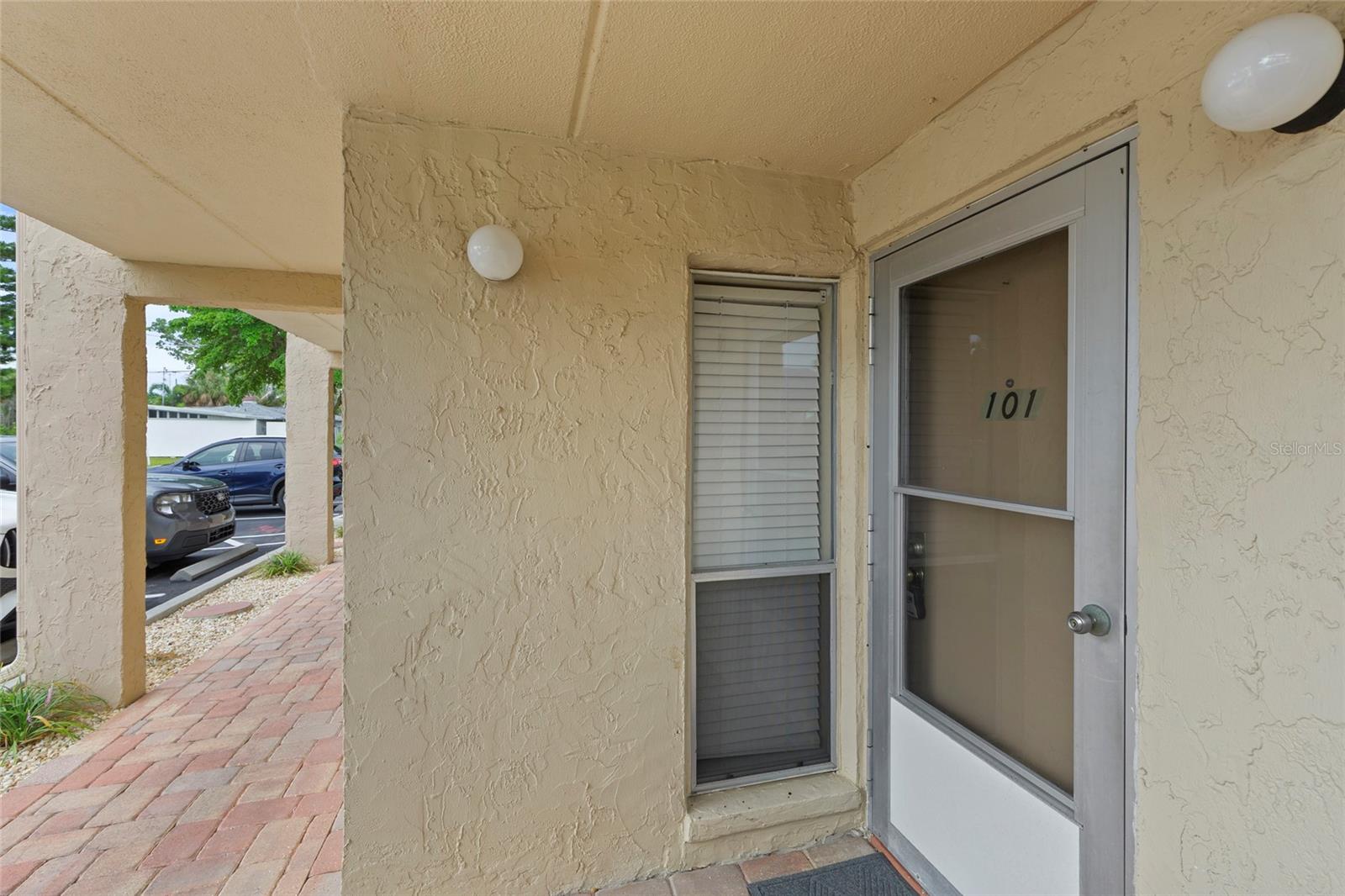 845 BENJAMIN FRANKLIN DR #101