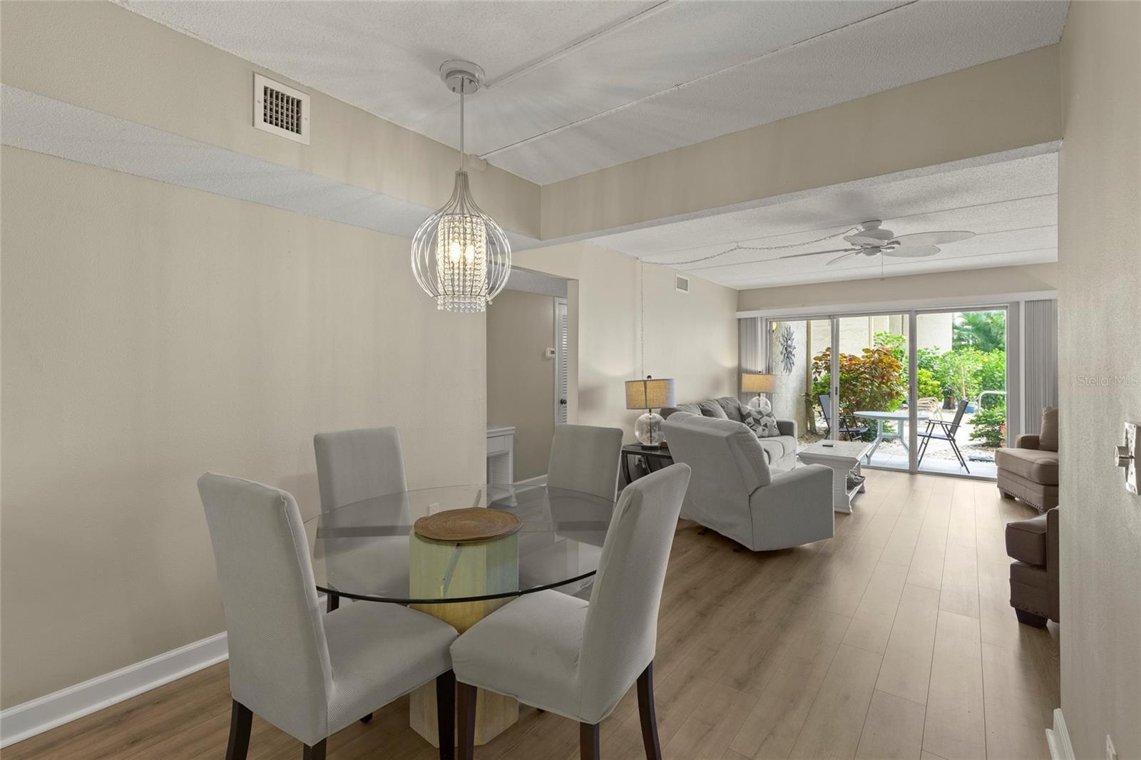 845 BENJAMIN FRANKLIN DR #101