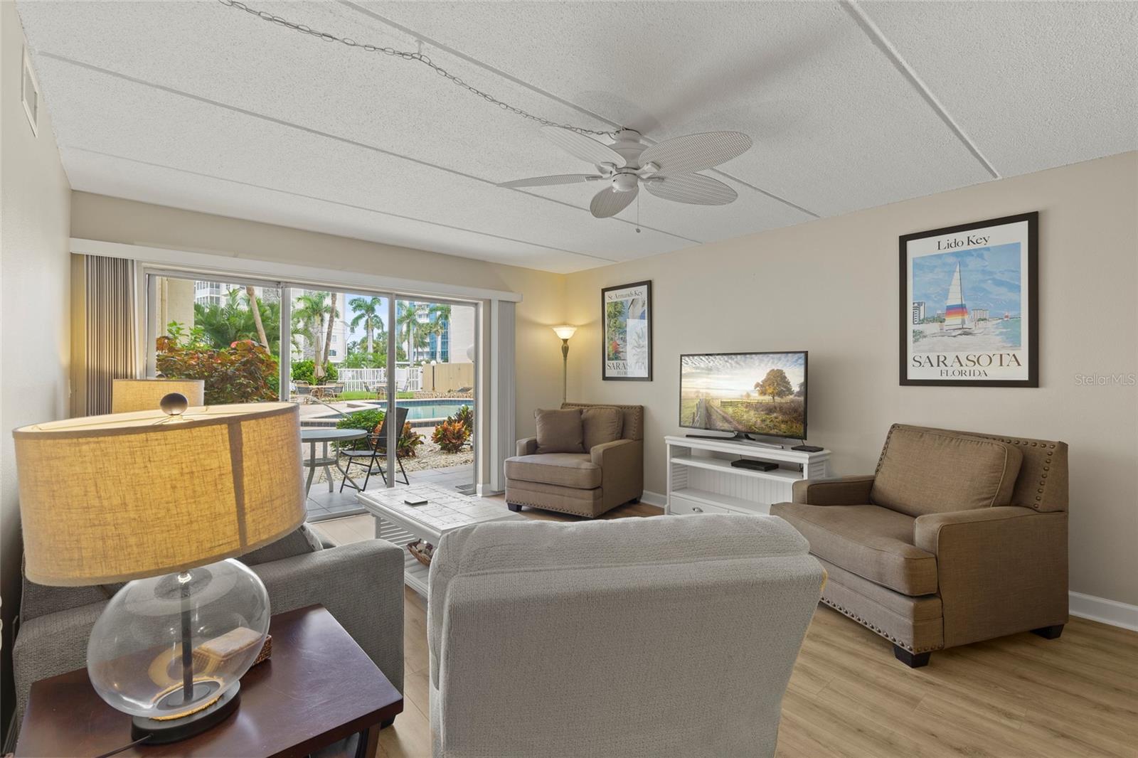 845 BENJAMIN FRANKLIN DR #101