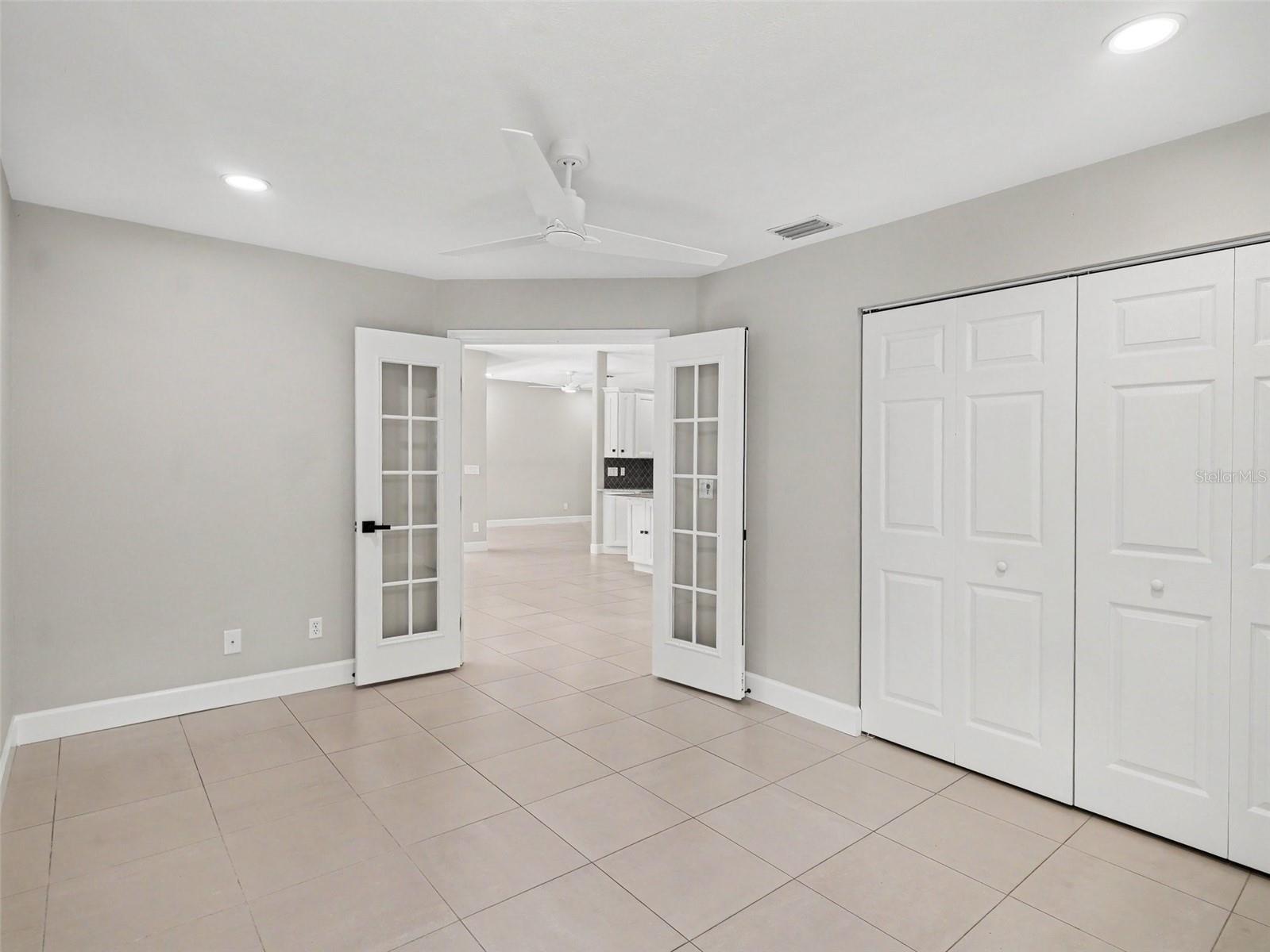 5916 68TH DR E