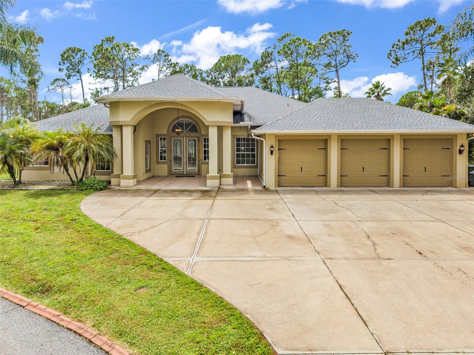 3605 TROPICAIRE BLVD
