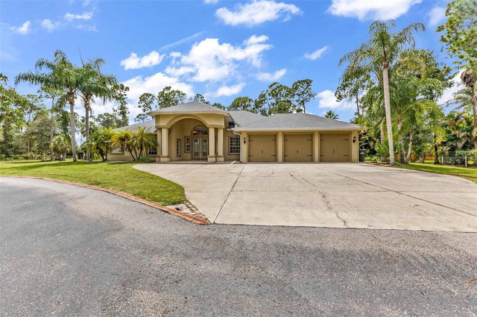 3605 TROPICAIRE BLVD
