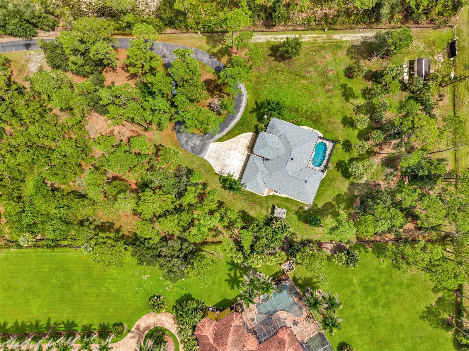 3605 TROPICAIRE BLVD