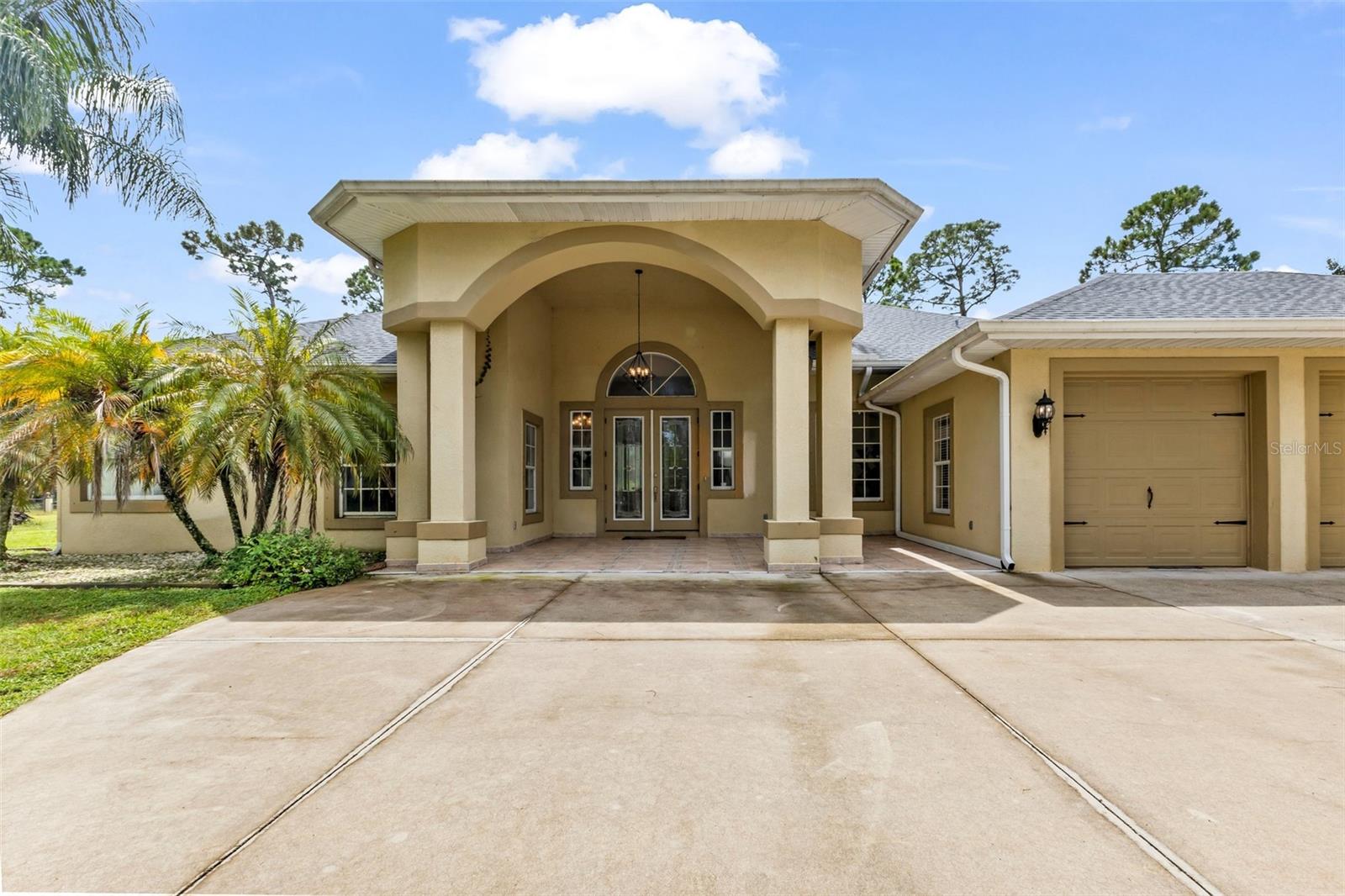 3605 TROPICAIRE BLVD