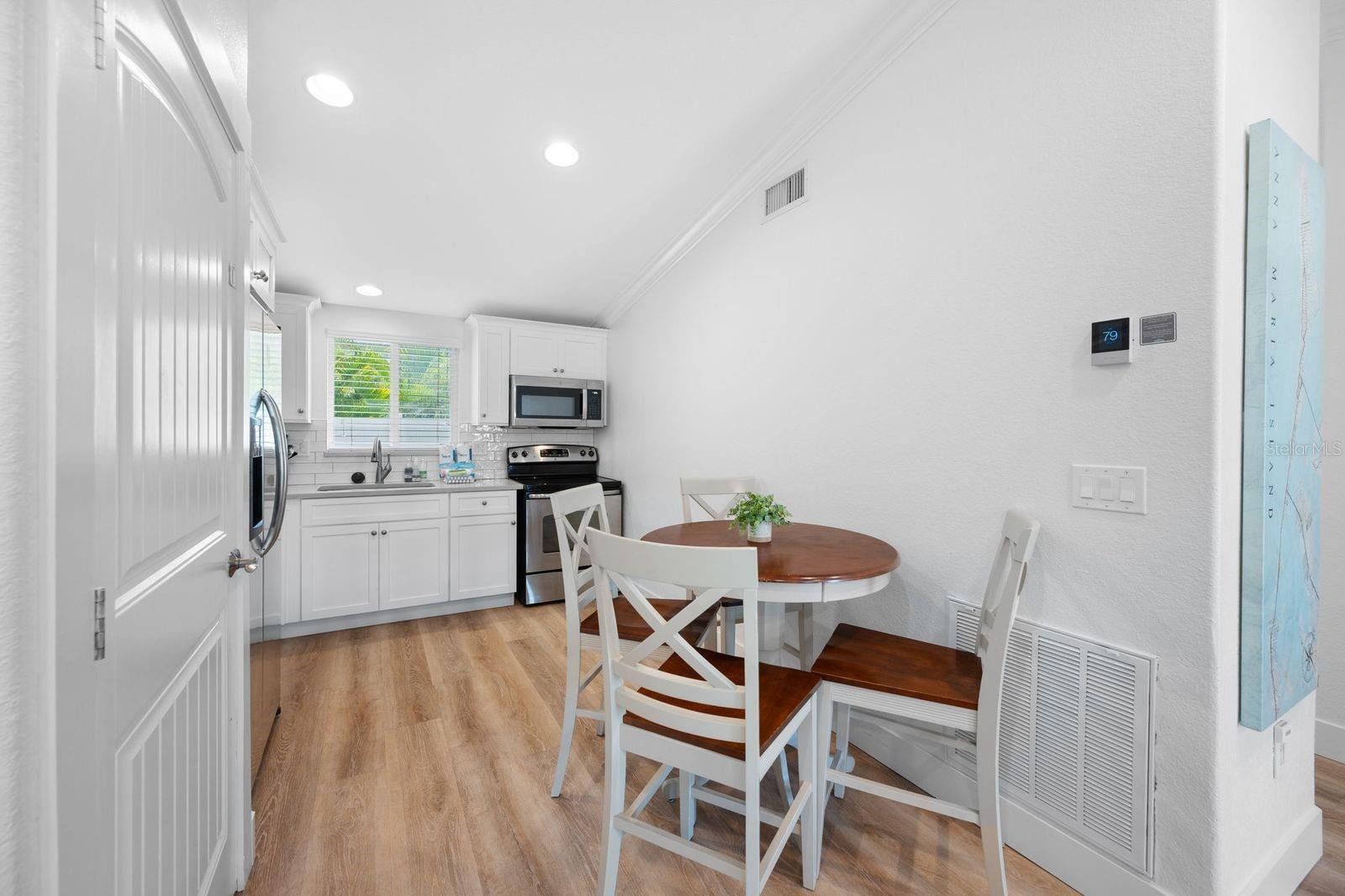 3007 AVENUE E #B