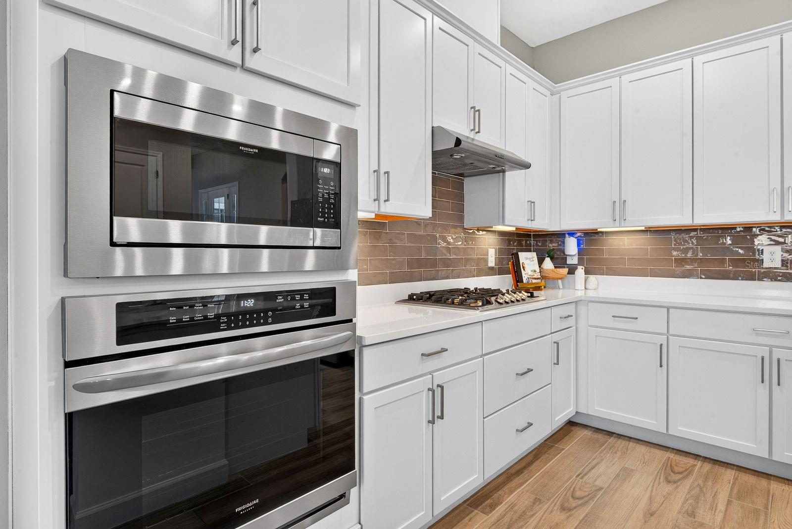 4914 LIGHTHOUSE BAY LN