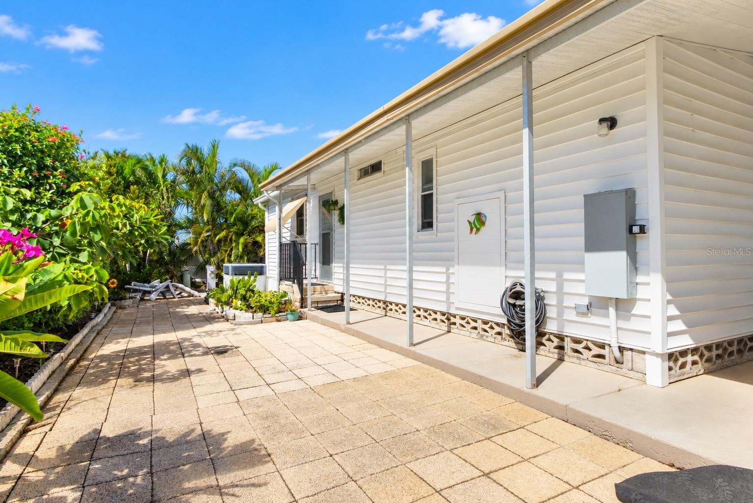 77 CABALLO WAY