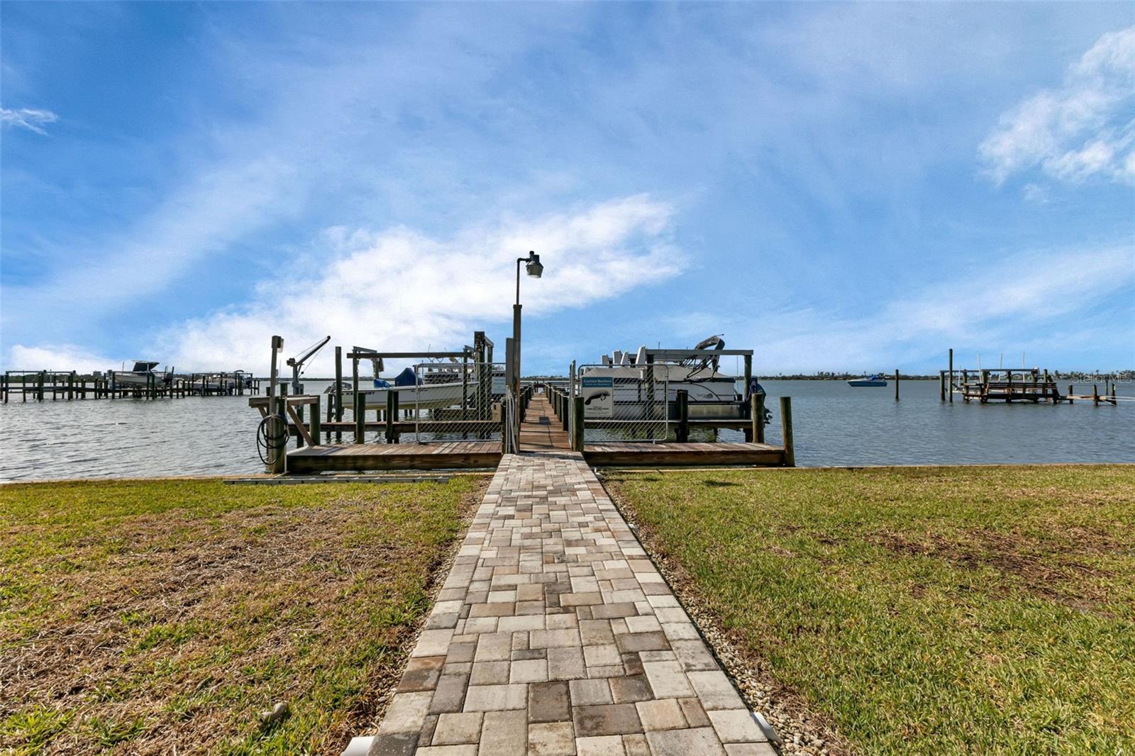 53 W BAY HEIGHTS AVE #307