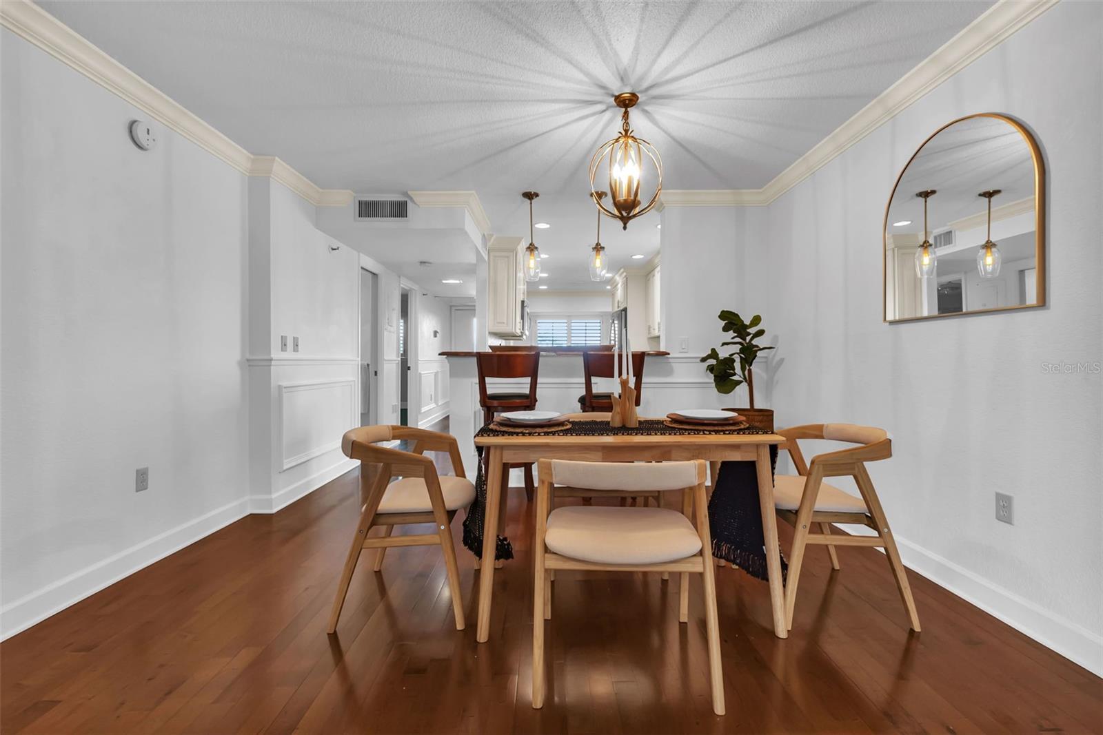 53 W BAY HEIGHTS AVE #307