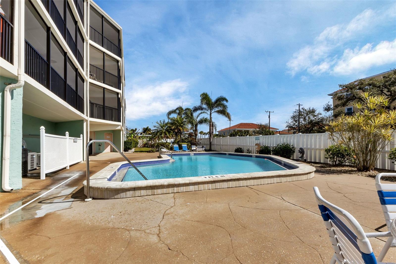 53 W BAY HEIGHTS AVE #307