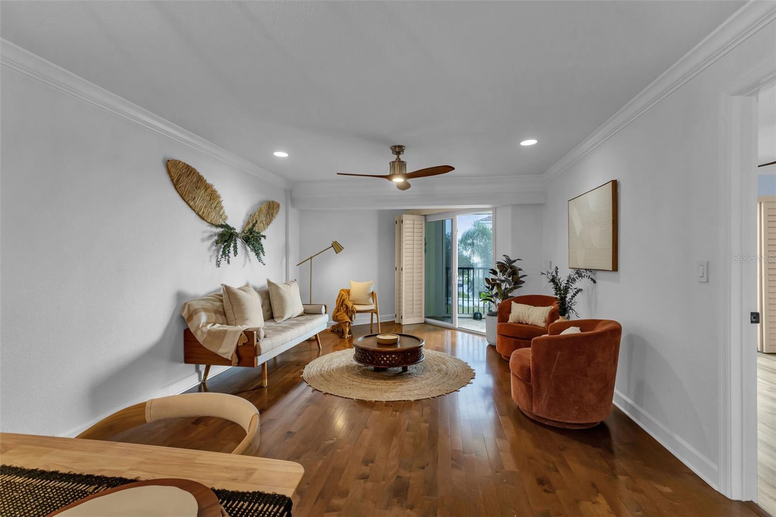 53 W BAY HEIGHTS AVE #307