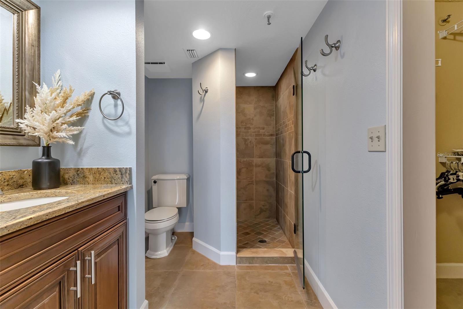 53 W BAY HEIGHTS AVE #307