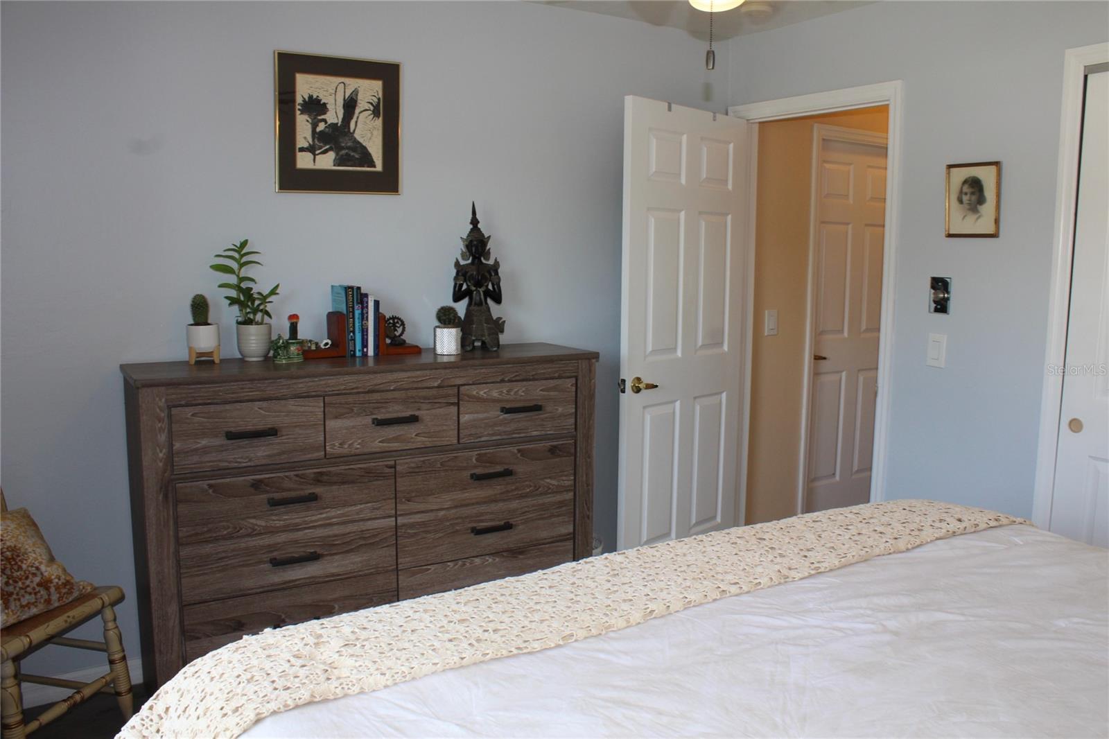 12330 SW KINGSWAY CIR #502