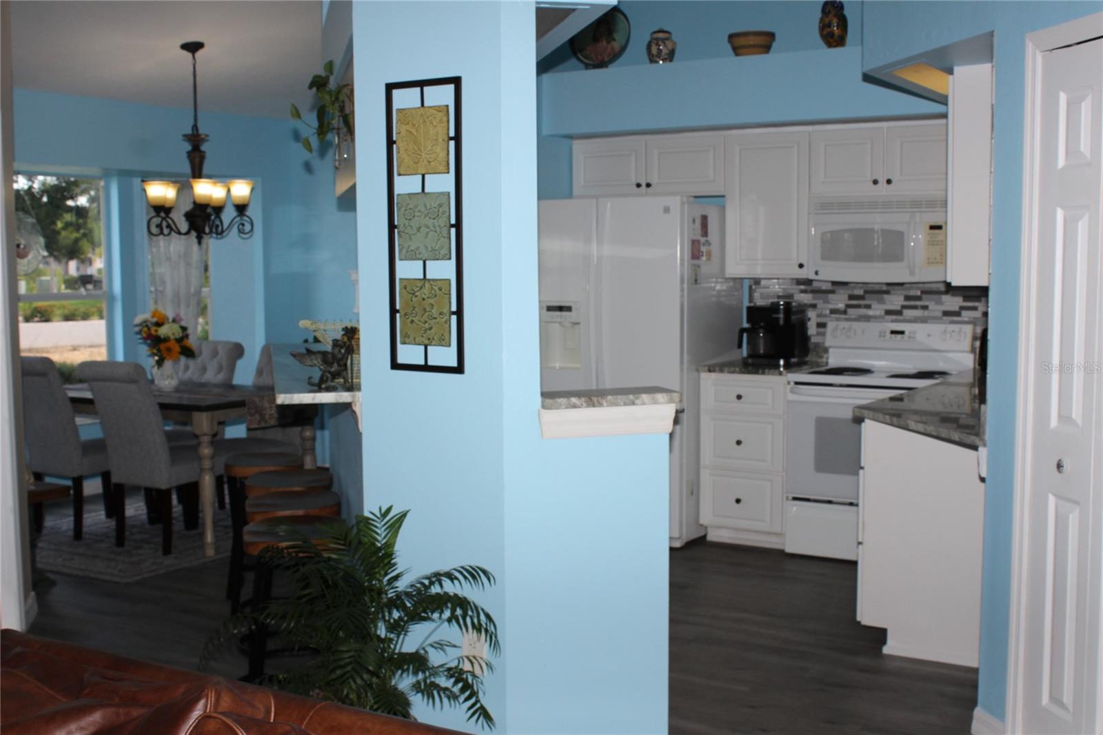 12330 SW KINGSWAY CIR #502